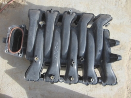 Ford Super Duty  6.8L V10 Upper  Intake Manifold - BC3E-9424-AA